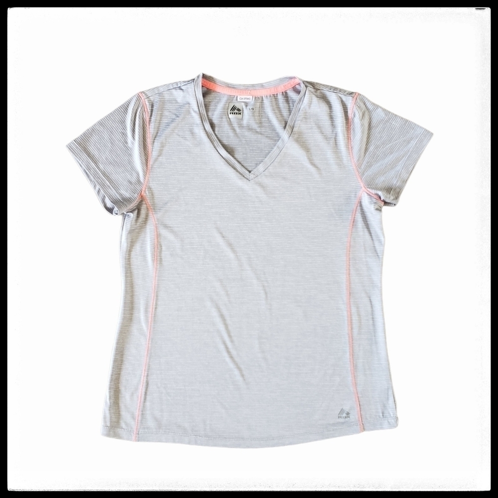⭐3/$25⭐ Grey Short Sleeve Women's Tee Size L